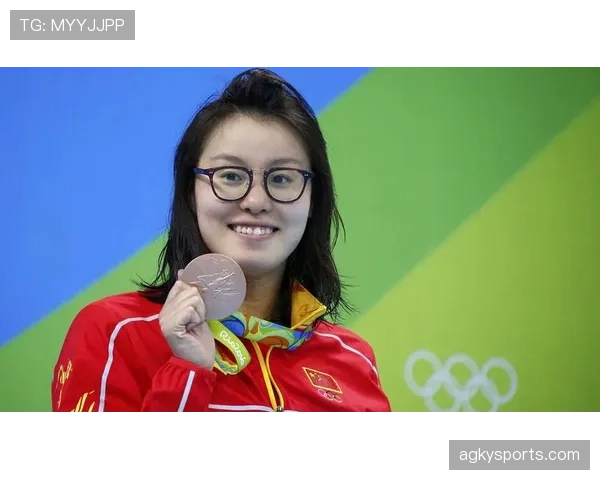 假设傅园慧把奥运奖牌和名牌包放同一张自拍里，我直接怀疑人生