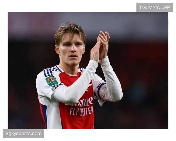 厄德高与德容中场推进效率与节奏控制机制对比